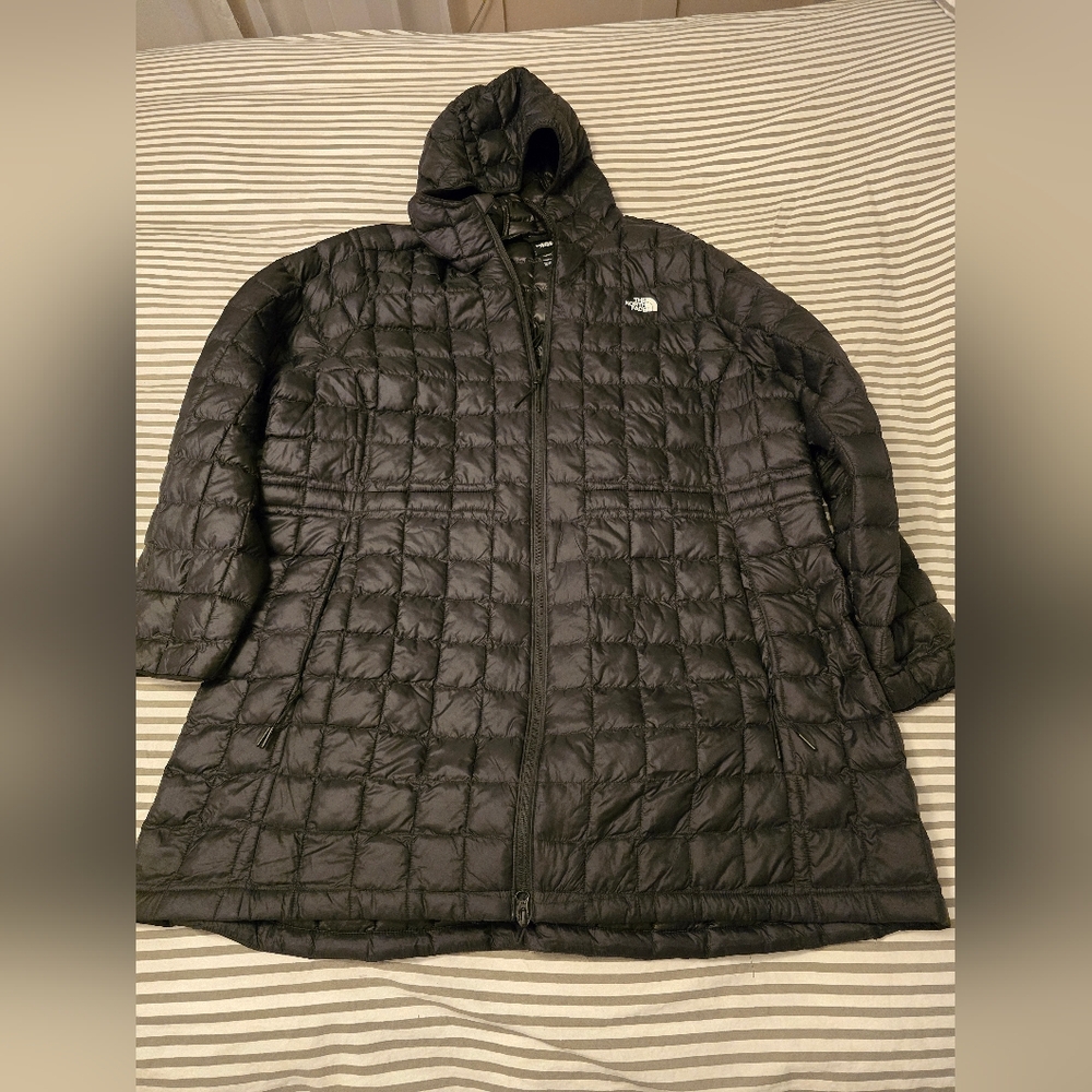 The North Face Black Quilted Hooded Coat